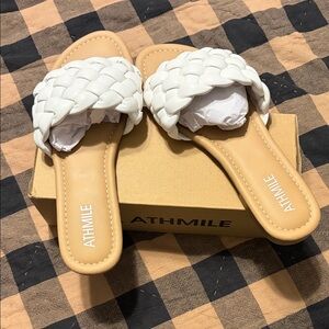 NWT Athmile Women's White Braided Slide Sandals
